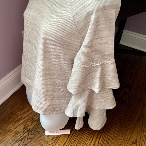 NWT Sequin Hearts/My Michelle Tiered Bell Sleeve M - Picture 4 of 4